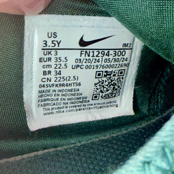 Nike Kids 3.5 Flex Runner 3 big kids Green - Picture 8 of 8